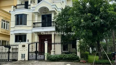 Cần bán căn biệt thự góc công viên siêu thoáng, mặt tiền đường 22, dt 198m2, giá bán 79 tỷ tl
