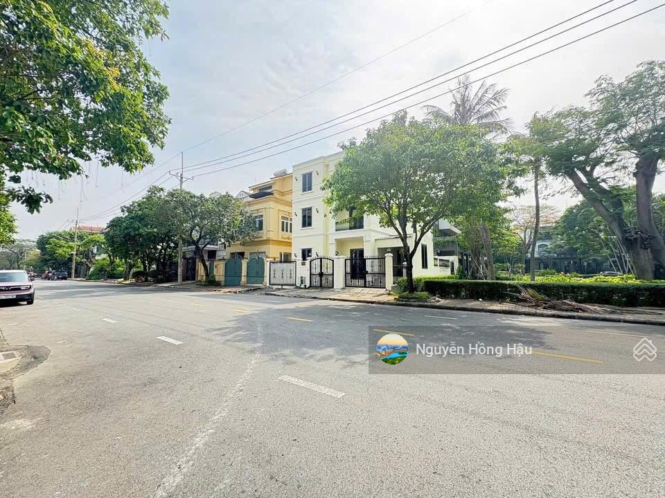 Cần bán căn biệt thự góc công viên siêu thoáng, mặt tiền đường 22, dt 198m2, giá bán 79 tỷ tl Cần bán căn biệt thự góc công viên siêu thoáng, mặt tiền đường 22, dt 198m2, giá bán 79 tỷ tl