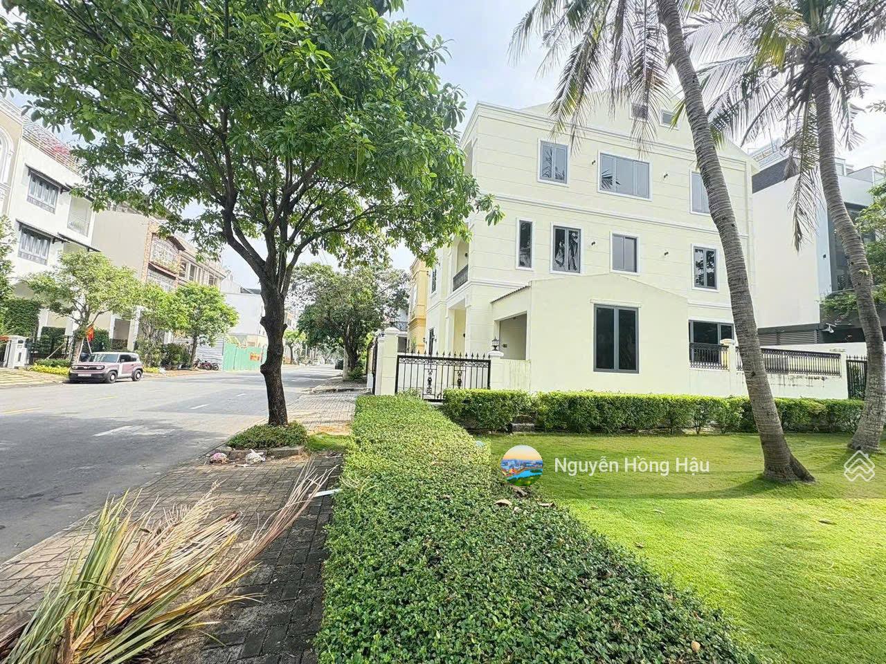 Cần bán căn biệt thự góc công viên siêu thoáng, mặt tiền đường 22, dt 198m2, giá bán 79 tỷ tl Cần bán căn biệt thự góc công viên siêu thoáng, mặt tiền đường 22, dt 198m2, giá bán 79 tỷ tl