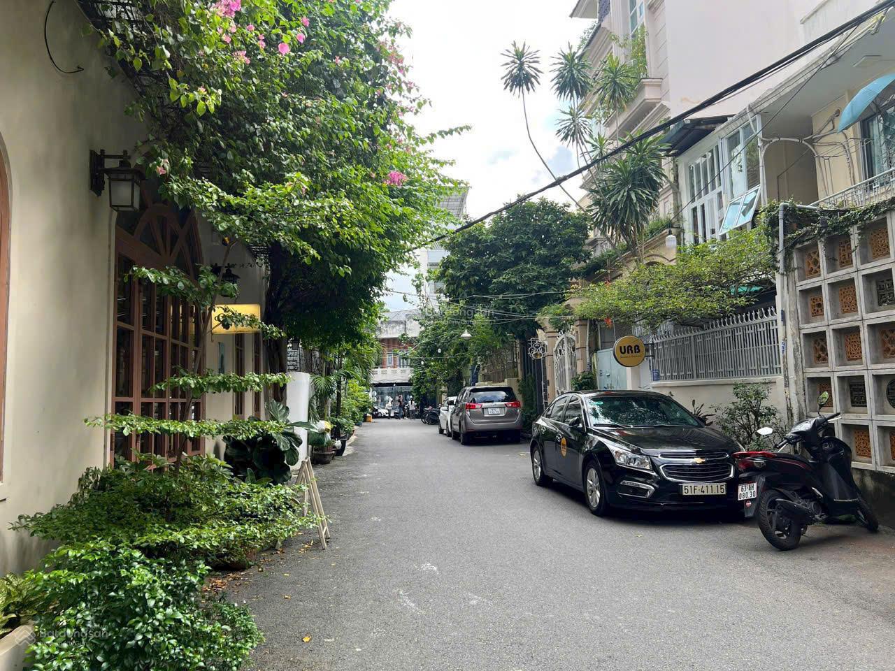 Chính chủ cần bán căn nhà hẻm 8m đường Tô Hiến Thành DT: 5.5x15 Kết cấu hầm 6 lầu sân thượng 23 tỷ Chính chủ cần bán căn nhà hẻm 8m đường Tô Hiến Thành DT: 5.5x15 Kết cấu hầm 6 lầu sân thượng 23 tỷ