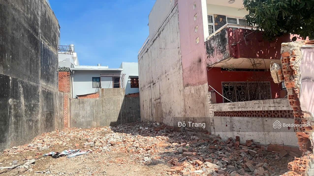 Đất 1 sẹc ngắn Thạnh Lộc 16- gần ngay chợ Cầu Đồng