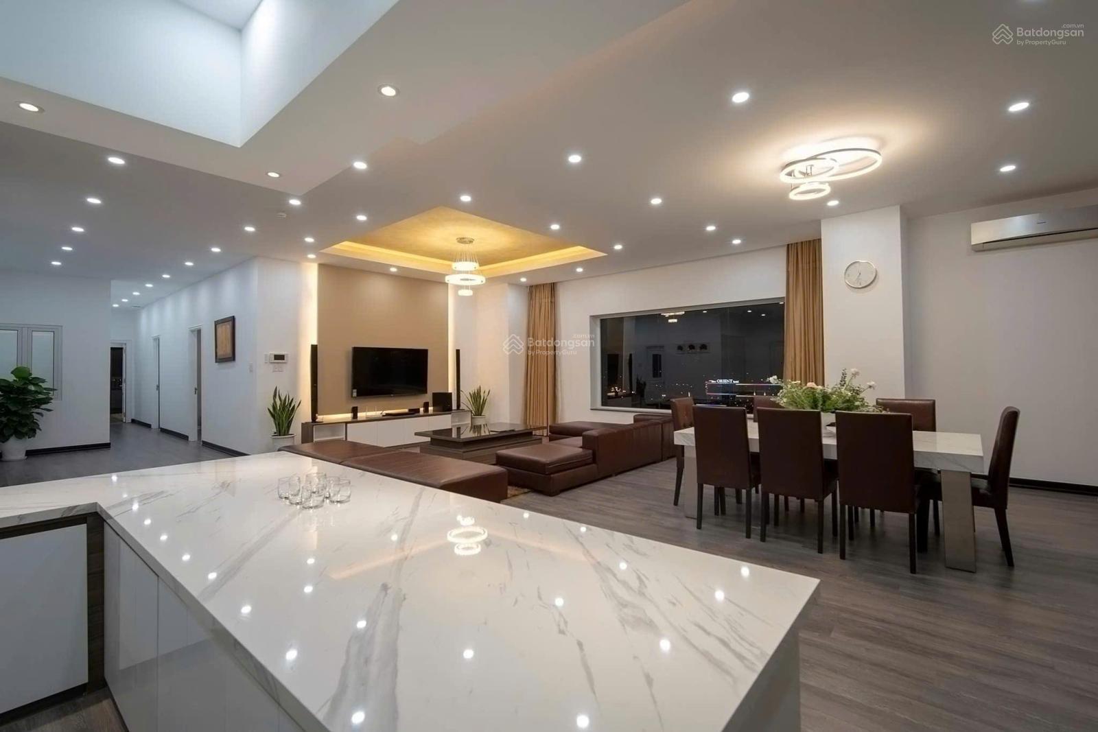 Cho thuê căn hộ Penthouse Đà Nẵng Plaza, view bao trọn Sông Hàn Đà Nẵng. Tuyệt đẹp