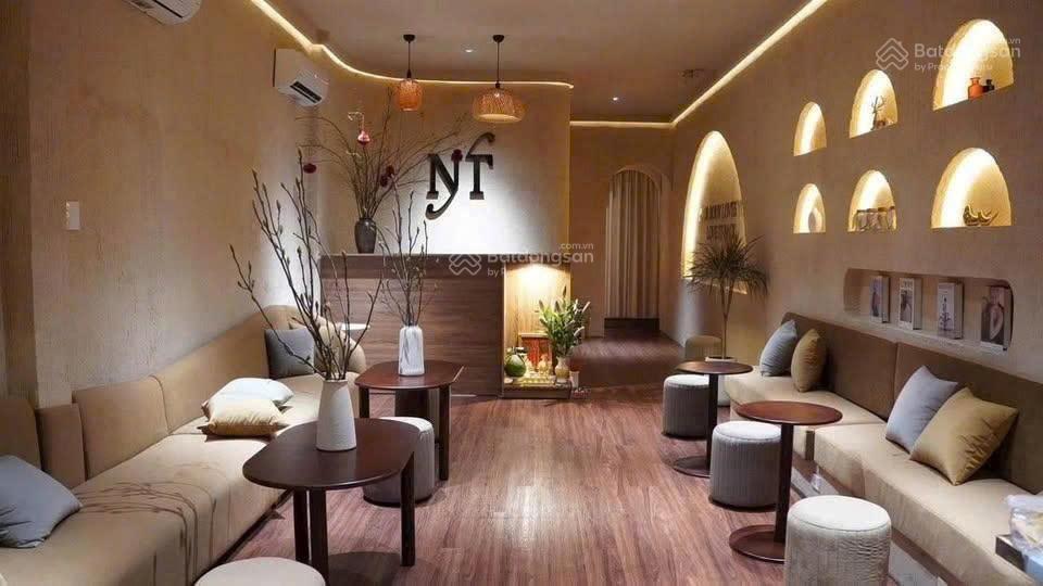 Cho thuê nhà góc 2MT Nguyễn Đình Chiểu, P5, Q3 9x5m trệt 4 lầu giá 55tr