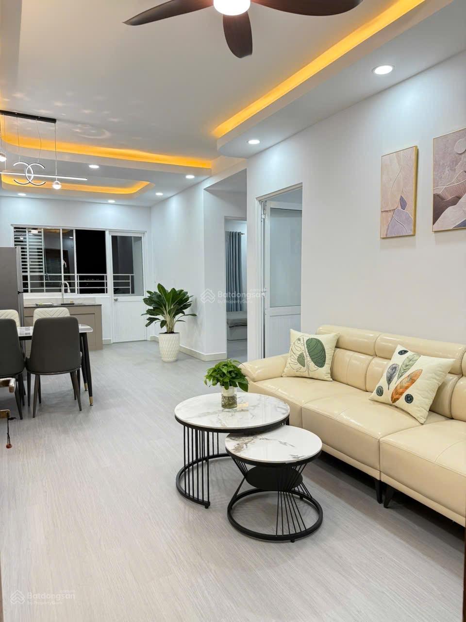 Bán CH tặng toàn bộ nội thất xịn, căn hộ 2PN CT6 Vĩnh Điềm Trung 60m2, sổ hồng sang tên giá tốt