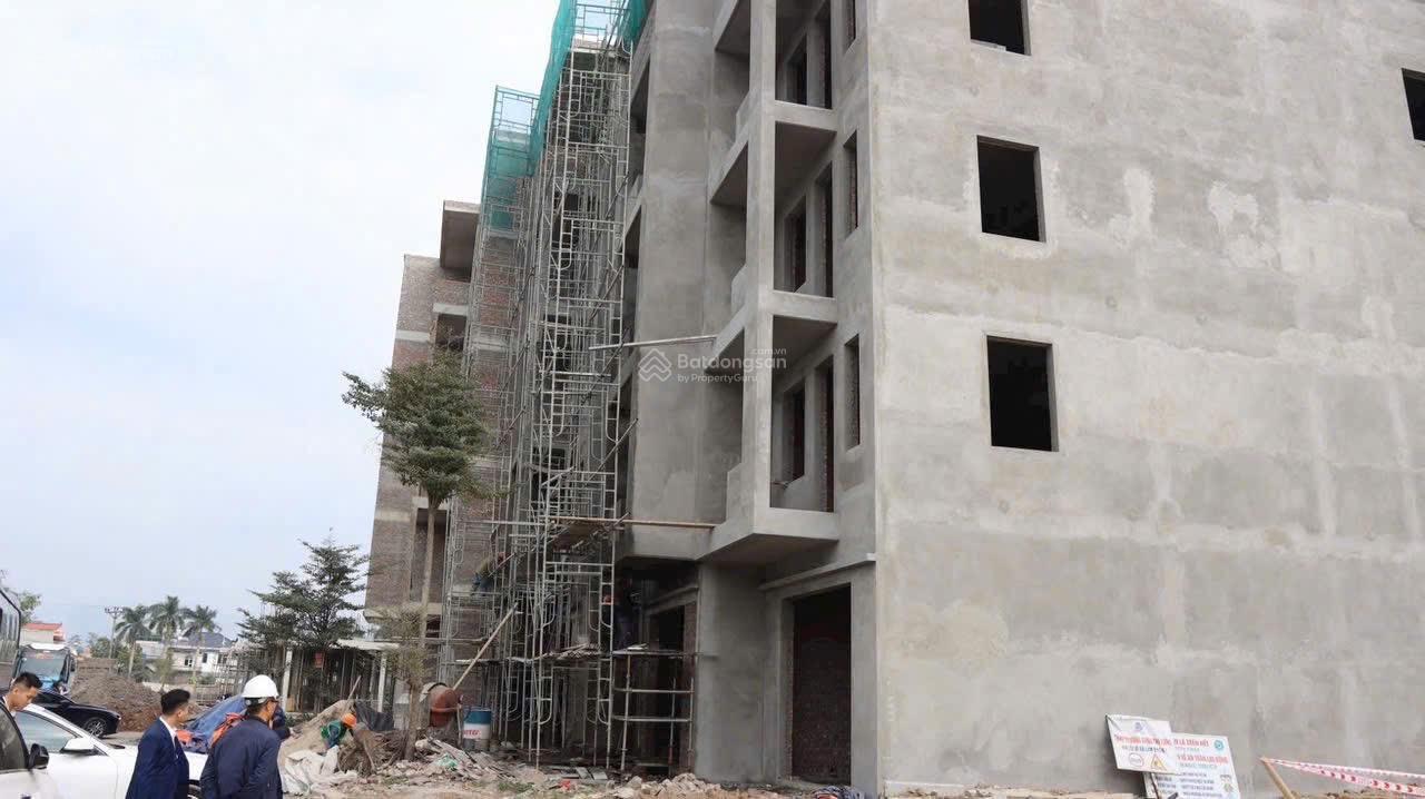 3,5 TỶ SỞ HỮU NHÀ PHỐ 5 TẦNG TẠI TRUNG TÂM ĐÔNG TRIỀU 88M2