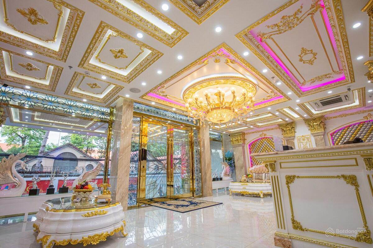 Thu nhập KHỦNG 290tr/tháng, Khách Sạn Sân Bay Mặt tiền Cửu Long, 11x16, Hầm 7 Tầng, Giá Rẻ 65 Tỷ