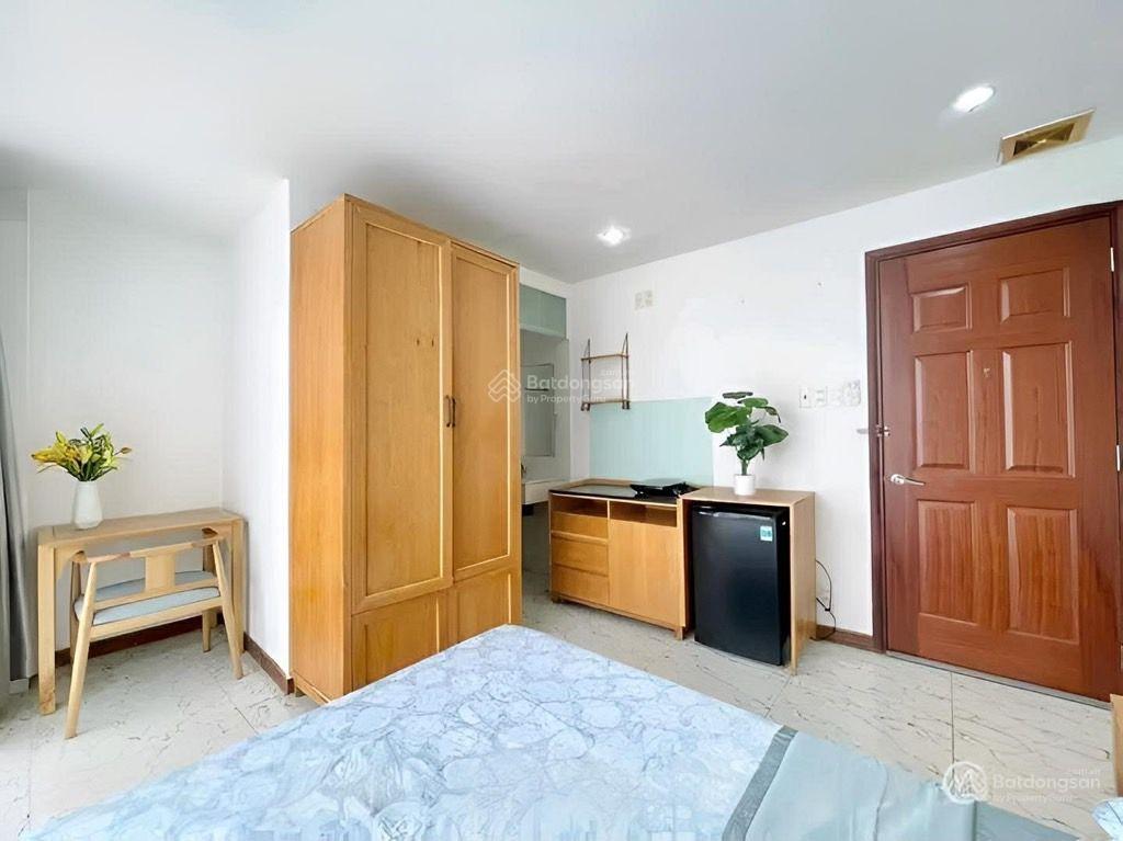 Nhà CHDV trung tâm P5 Tân Bình, gần CMT8, hẻm xe hơi 6m, 5 tầng