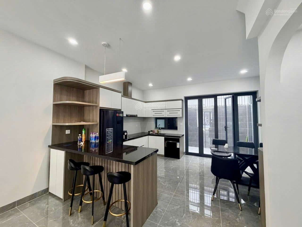 Gói 8 Mỹ Gia, Đường thông,hướng Nam, full nội thất,đang cho thuê 25 triệu/tháng,Giá 8.6 tỷ(bao hết)