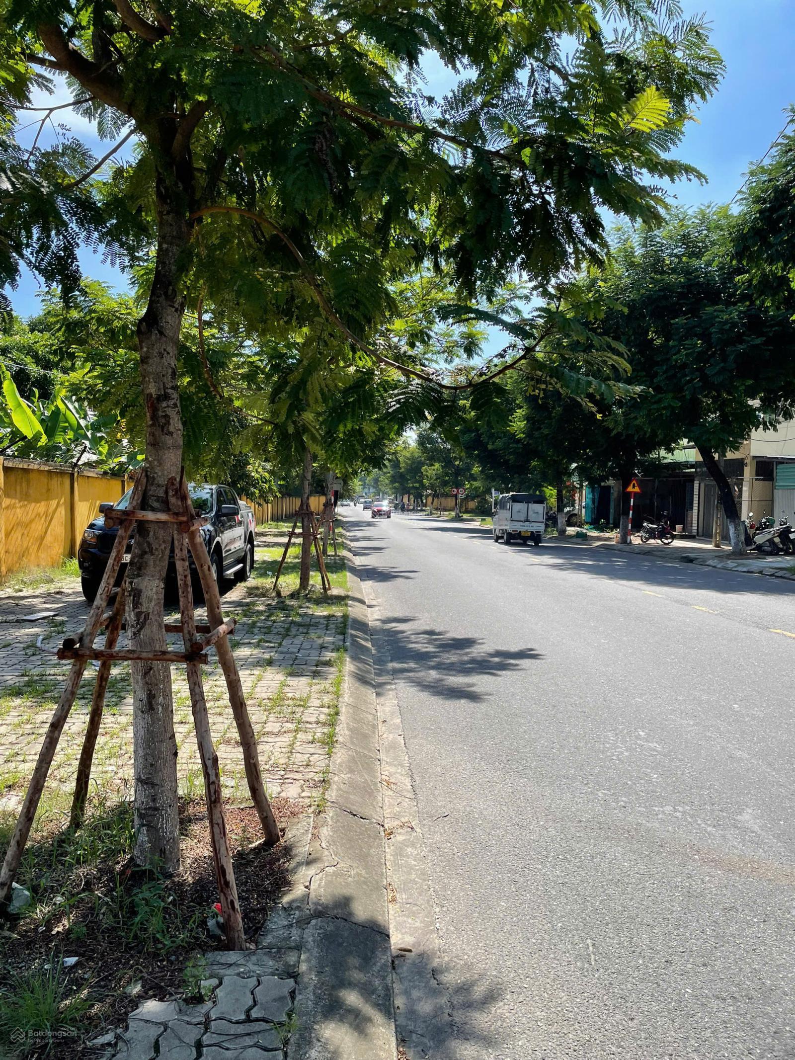 Bán đất mặt tiền đường 10m5 Lê Trọng Tấn, Hòa Phát, Cẩm Lệ, DT 5x20m, giá 4 tỷ 5 tl