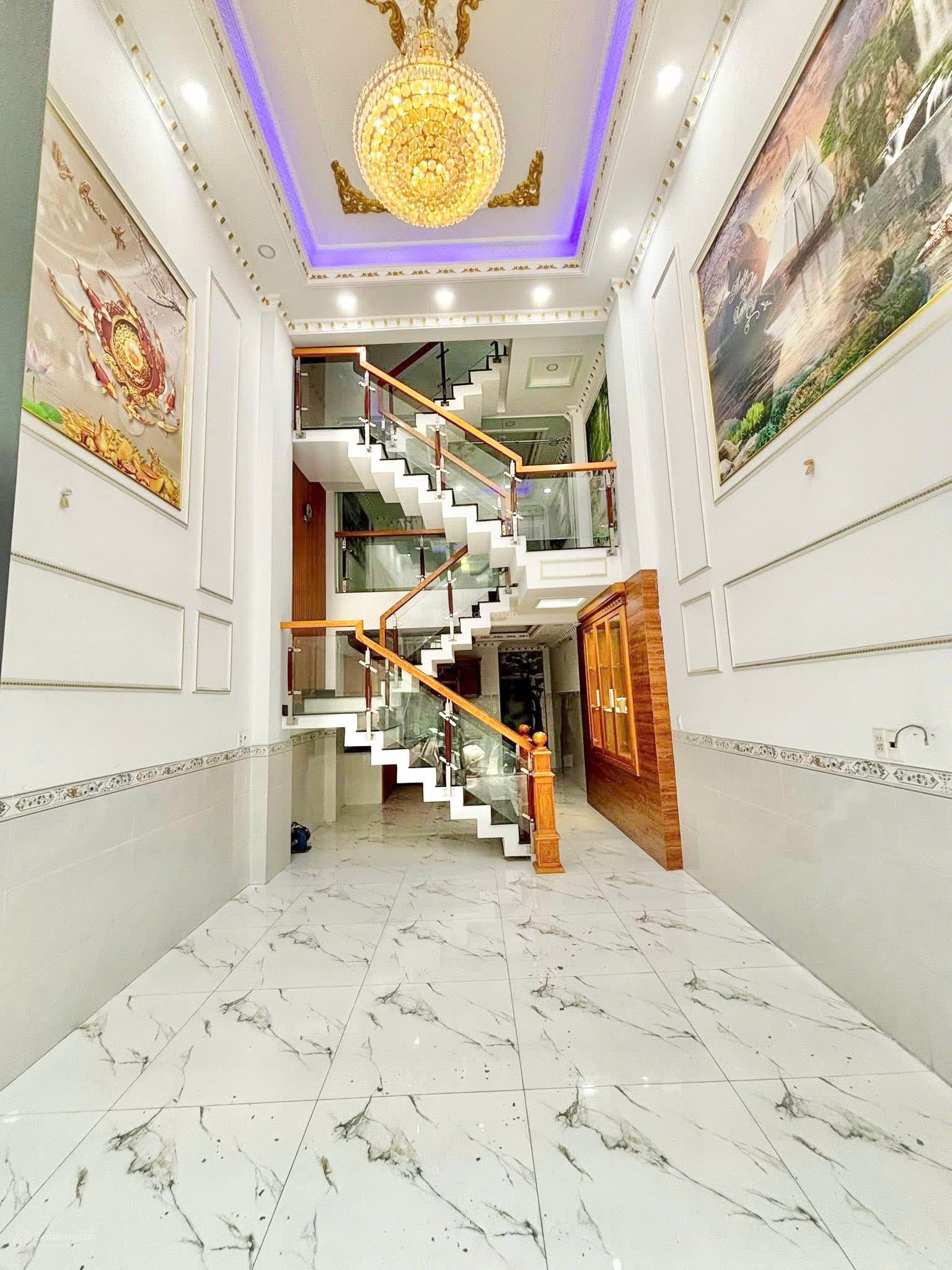 Nhà cho thuê, 5 tầng 5 phòng ngủ, Đường Gò Xoài. Lh 0779 561 *** Cao Nguyễn.