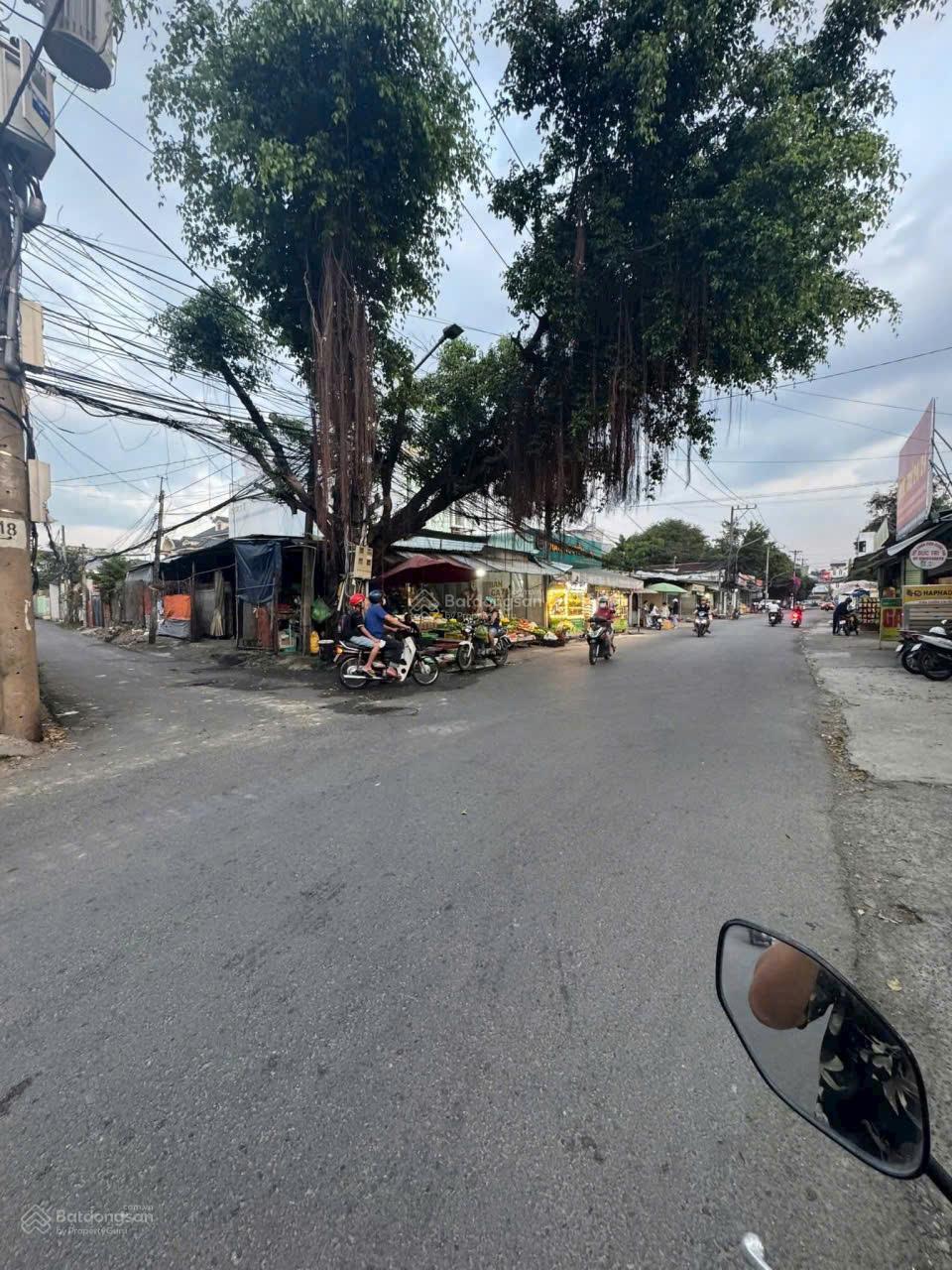 Chủ cần bán đất lấy tiền đầu tư, 100m2/890tr, sổ riêng, Hiệp Thành, TPHCM gần chợ Hiệp Thành