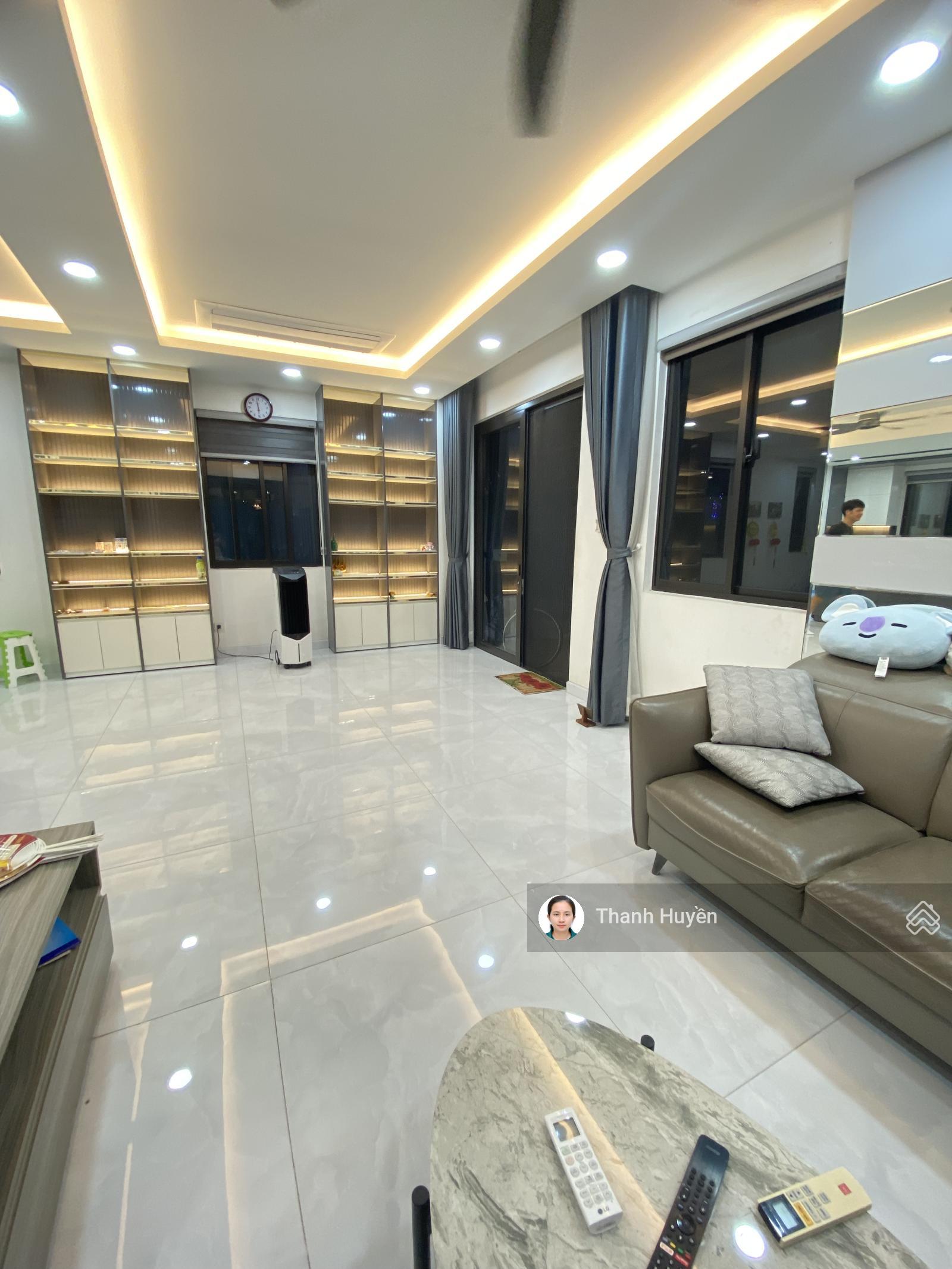 Cho thuê biệt thự Valora Kikyo nhà đẹp sân vườn rộng 3 phòng ngủ