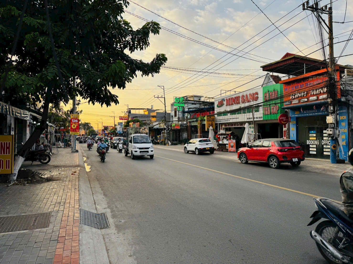 HÓT HÓT. BÁN MẶT TIỀN KINH DOANH THUẬN AN GIÁ 15TY3 BÁN Hàng VIP - Trục Chính đường 22/12 vị trí