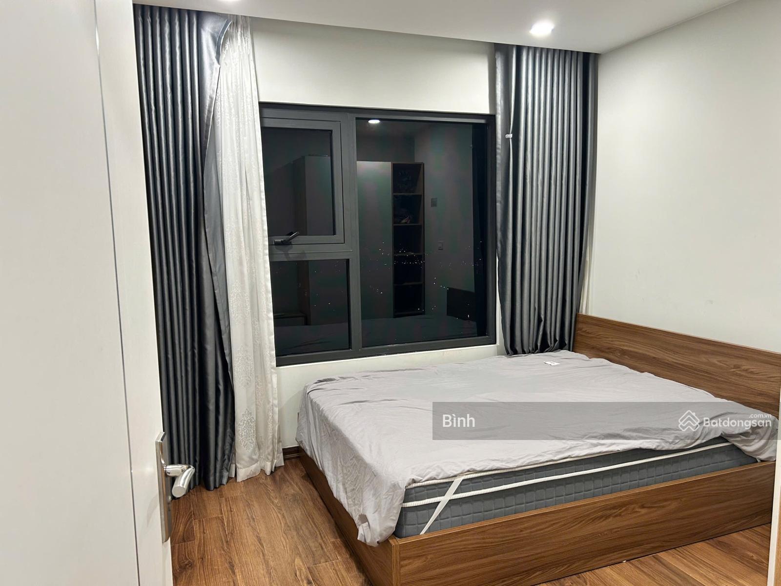 Cho thuê nhà mặt phố Lê Duẩn, DT: 70m2 x 5 tầng, mặt tiền: 4m, giá thuê: 30tr, thang máy, đoạn đẹp Cho thuê nhà mặt phố Lê Duẩn, DT: 70m2 x 5 tầng, mặt tiền: 4m, giá thuê: 30tr, thang máy, đoạn đẹp