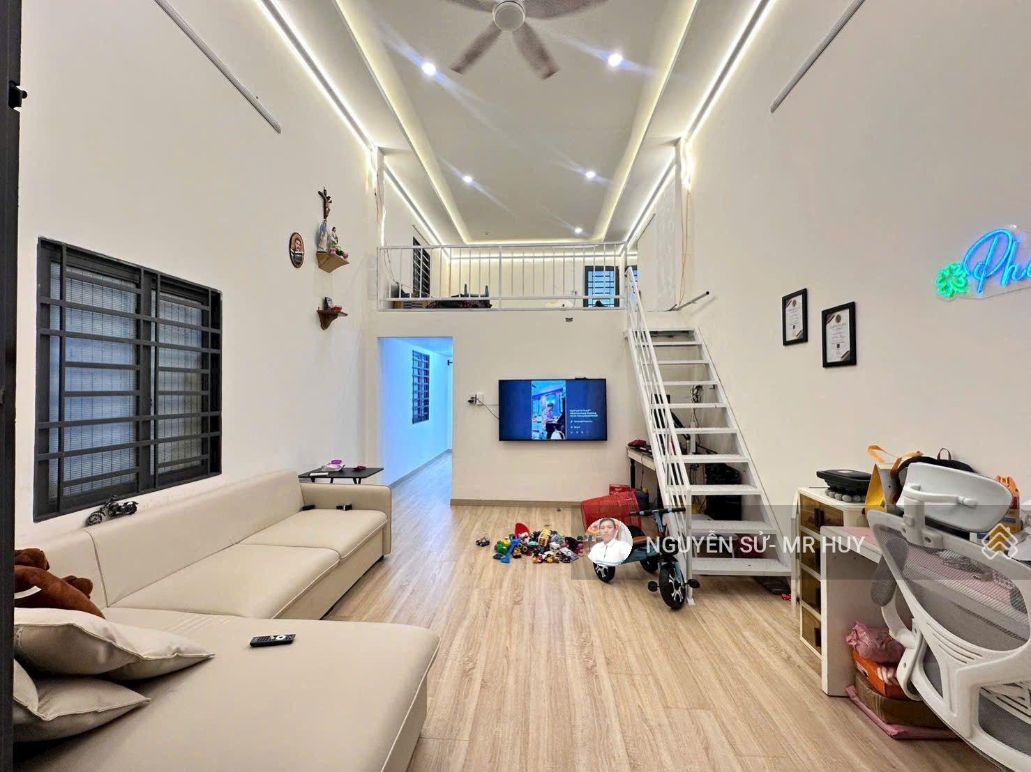 Bán Nhà Sổ Hồng dt 4 x 19m, Giá 1 tỷ 560tr, Hẻm Nhỏ, Cách Đồng Khởi 250m, Kp2 Trảng Dài, Biên Hòa