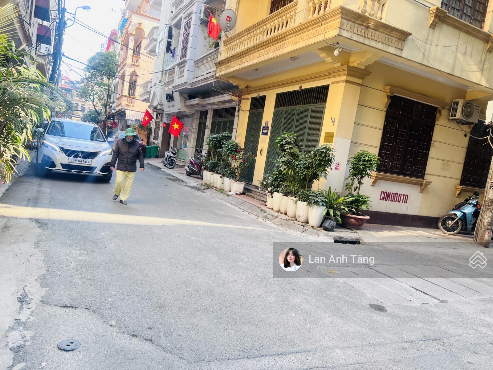 BÁN NHÀ PHÂN LÔ THANH XUÂN - LÔ GÓC 2 MẶT NGÕ 80m - Ô TÔ TRÁNH - Ở RẤT SƯỚNG.