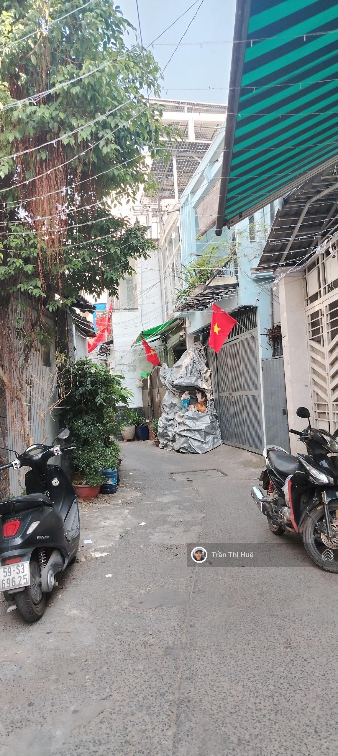 BÁN NHÀ SÁT HÀNG XANH- XÔ VIẾT NGHỆ TĨNH, 64M2, 2 TẦNG, CHỈ NHỈNH 8.X TỶ