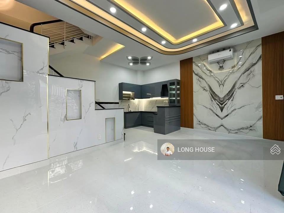 30m RA MẶT TIỀN HOA SỨ- KHU PHAN XÍCH LONG. NHÀ 4 TẦNG MỚI, 37M2, VỚI 4 PHÒNG NGỦ.