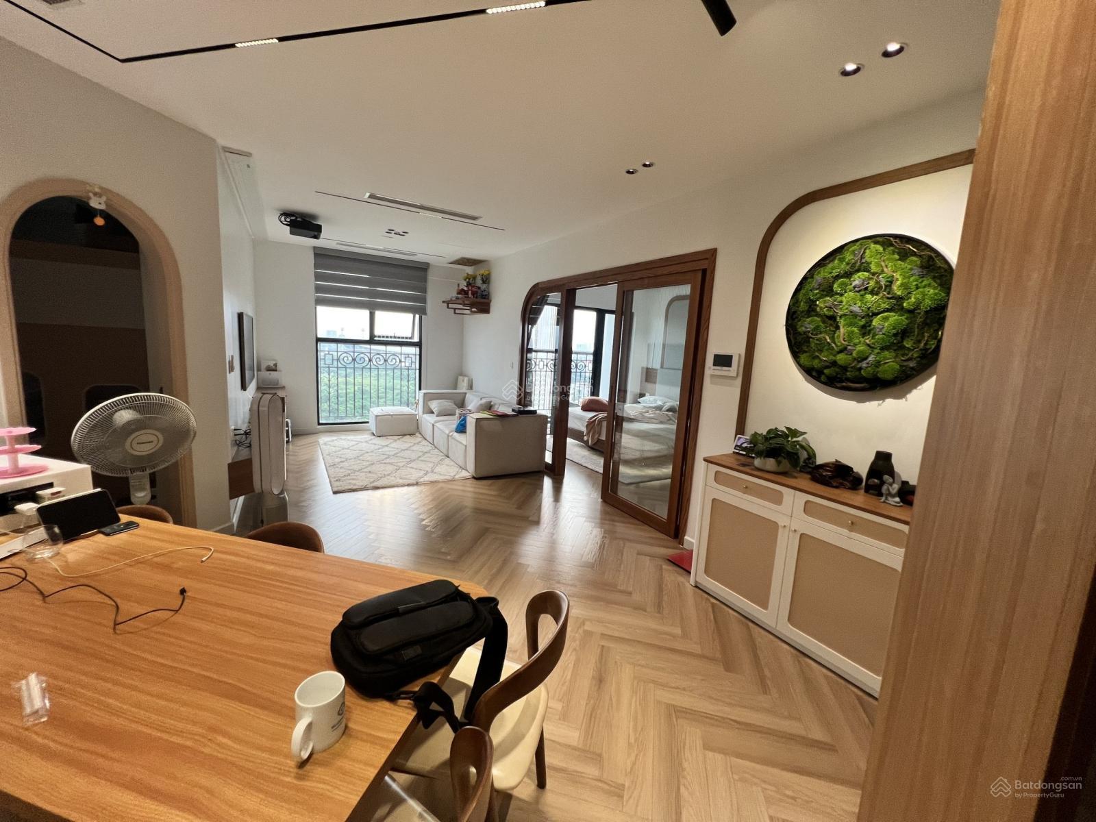 Bán nhanh căn 2 phòng ngủ, 60m2 giá 5.25 tỷ, full nội thất đẹp ở ngay, CT36 Định Công, 0982 281 ***