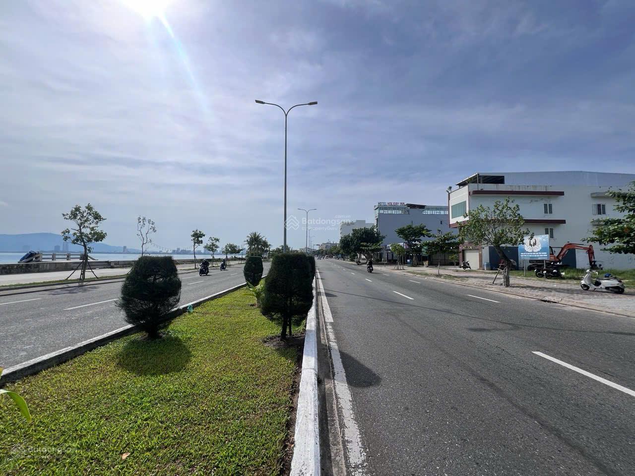 Bán đất tại Nguyễn Tất Thành, 19 tỷ, 343m2, giá cực chất, Liên Chiểu, Đà Nẵng Bán đất tại Nguyễn Tất Thành, 19 tỷ, 343m2, giá cực chất, Liên Chiểu, Đà Nẵng