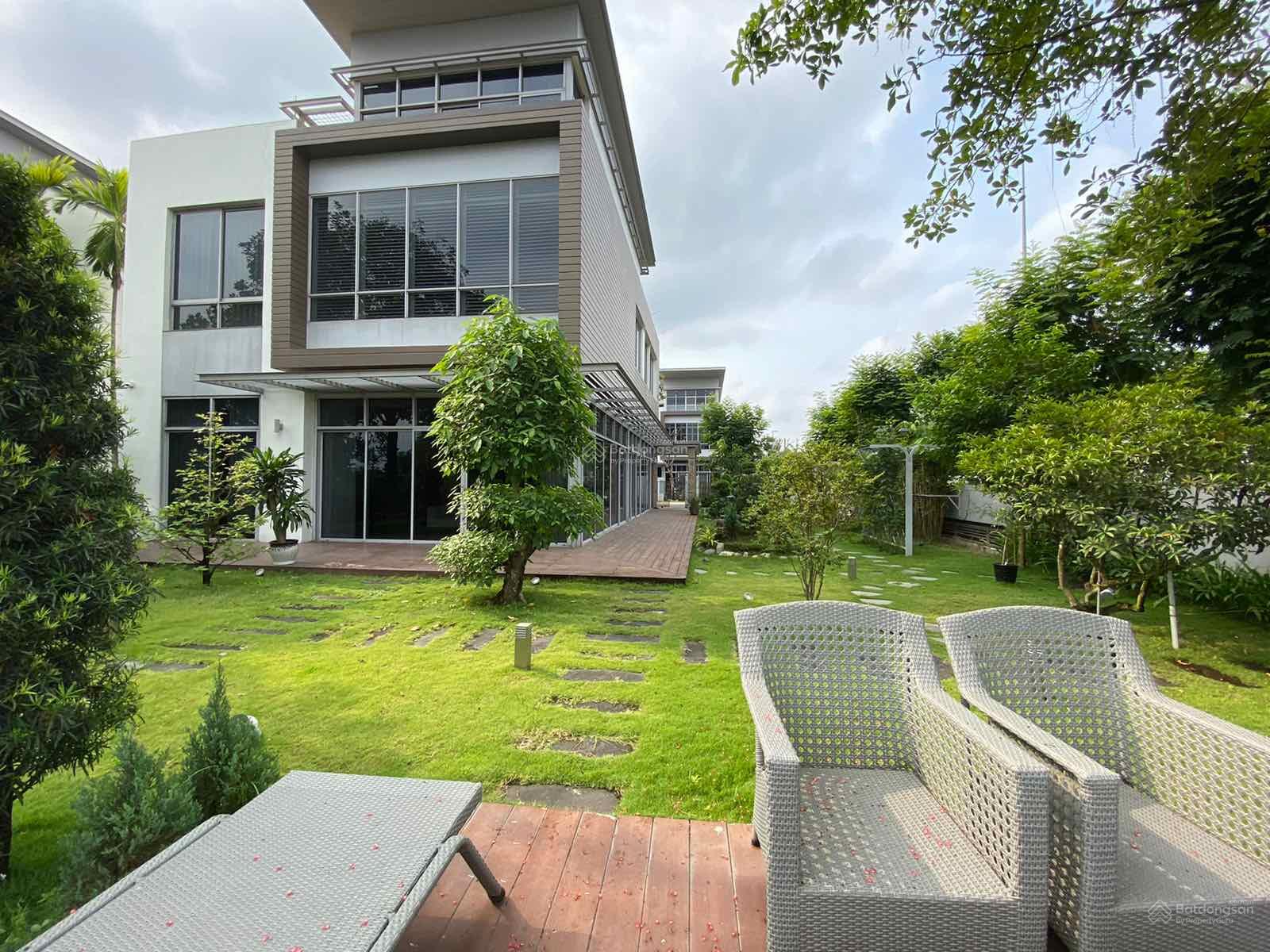 Biệt thự sông Riviera Cove Q9. DT 700m2. Căn 2 mặt tiền sông và công viên. Sổ hồng riêng.Giá 84 tỷ