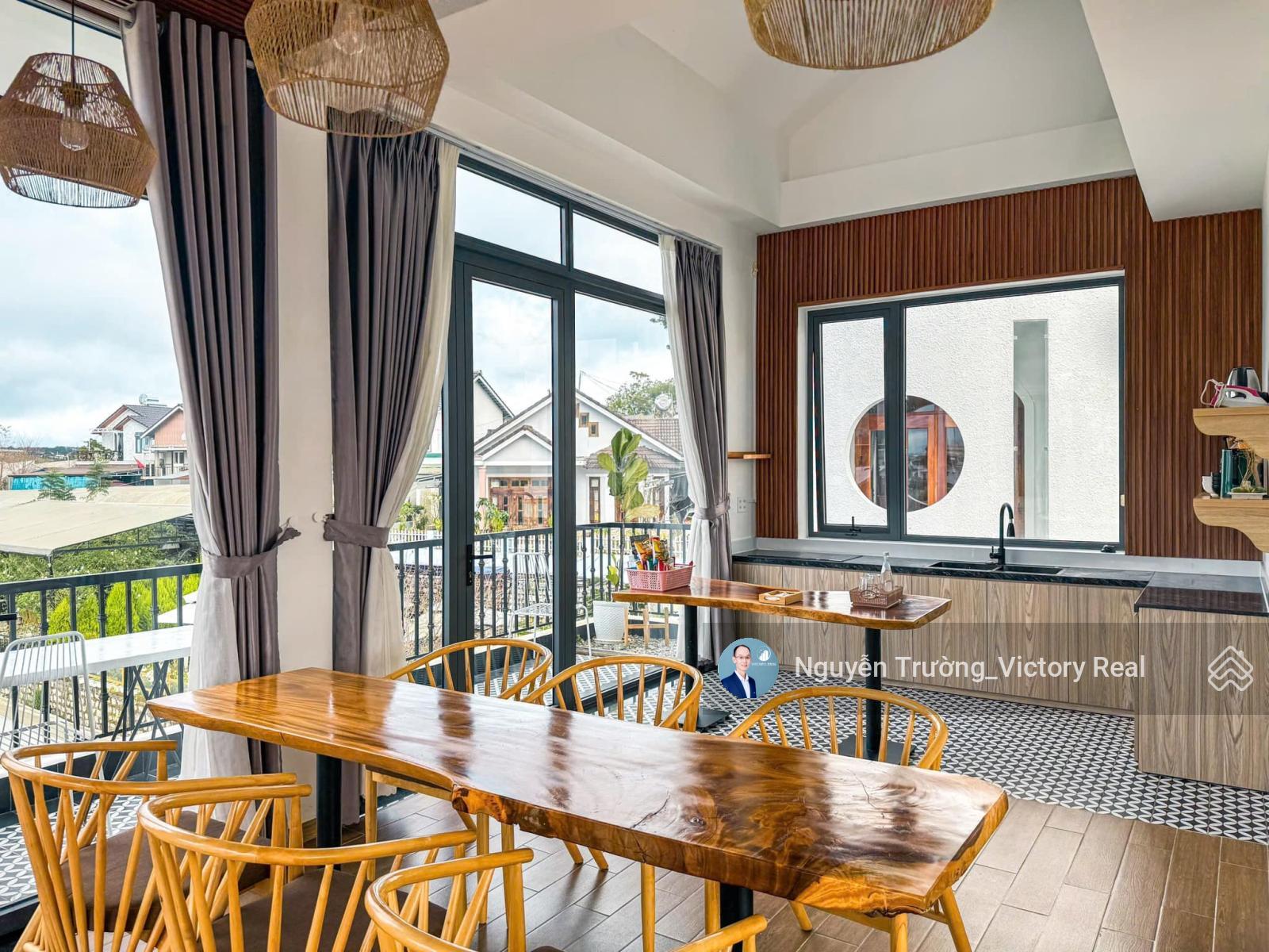 Villa Đà Lạt 396m² Hoàn Công Chỉ 11 Tỷ, View toàn thành phố ngàn Hoa