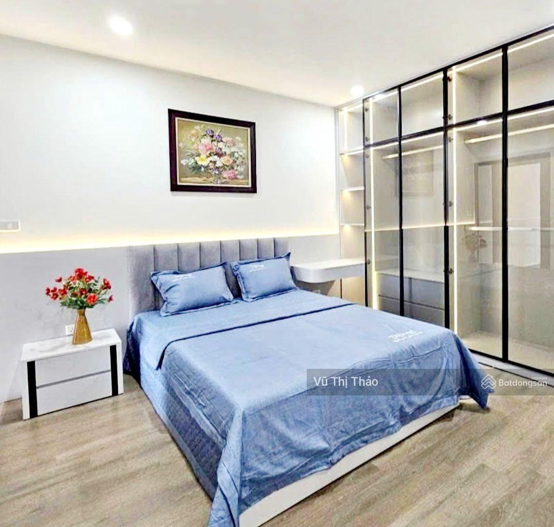 CHÍNH CHỦ BÁN GẤP NHÀ TẬP THỂ CHÙA BỘC, TRUNG TỰ, 12PM, 3PN, 2WC, FULL NỘI THẤT, NHÀ ĐẸP, SỔ SẴN.