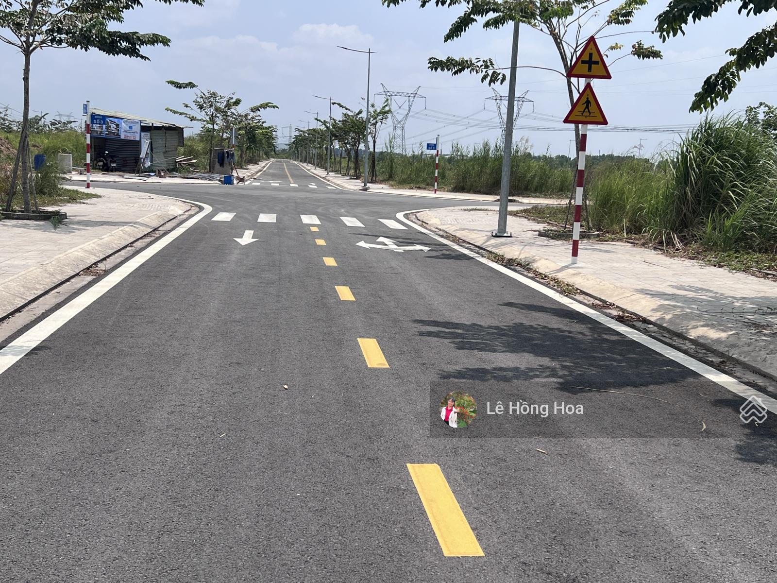 Đất nền chính chủ Dragon Pearl giá rẻ chỉ 20,5tr/m2 sổ đỏ sang tên ngay đối diện phân khu Ora Park Đất nền chính chủ Dragon Pearl giá rẻ chỉ 20,5tr/m2 sổ đỏ sang tên ngay đối diện phân khu Ora Park