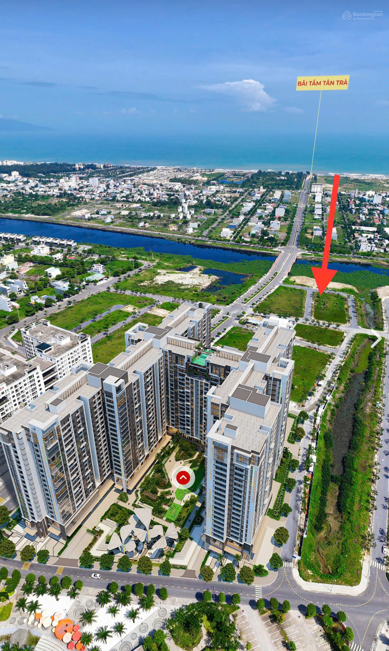 bán lô đất đẹp 102m2 kẹp vệt cây xanh 4m . đối diện công viên . sát sông . ngay chân cầu Cổ Cò