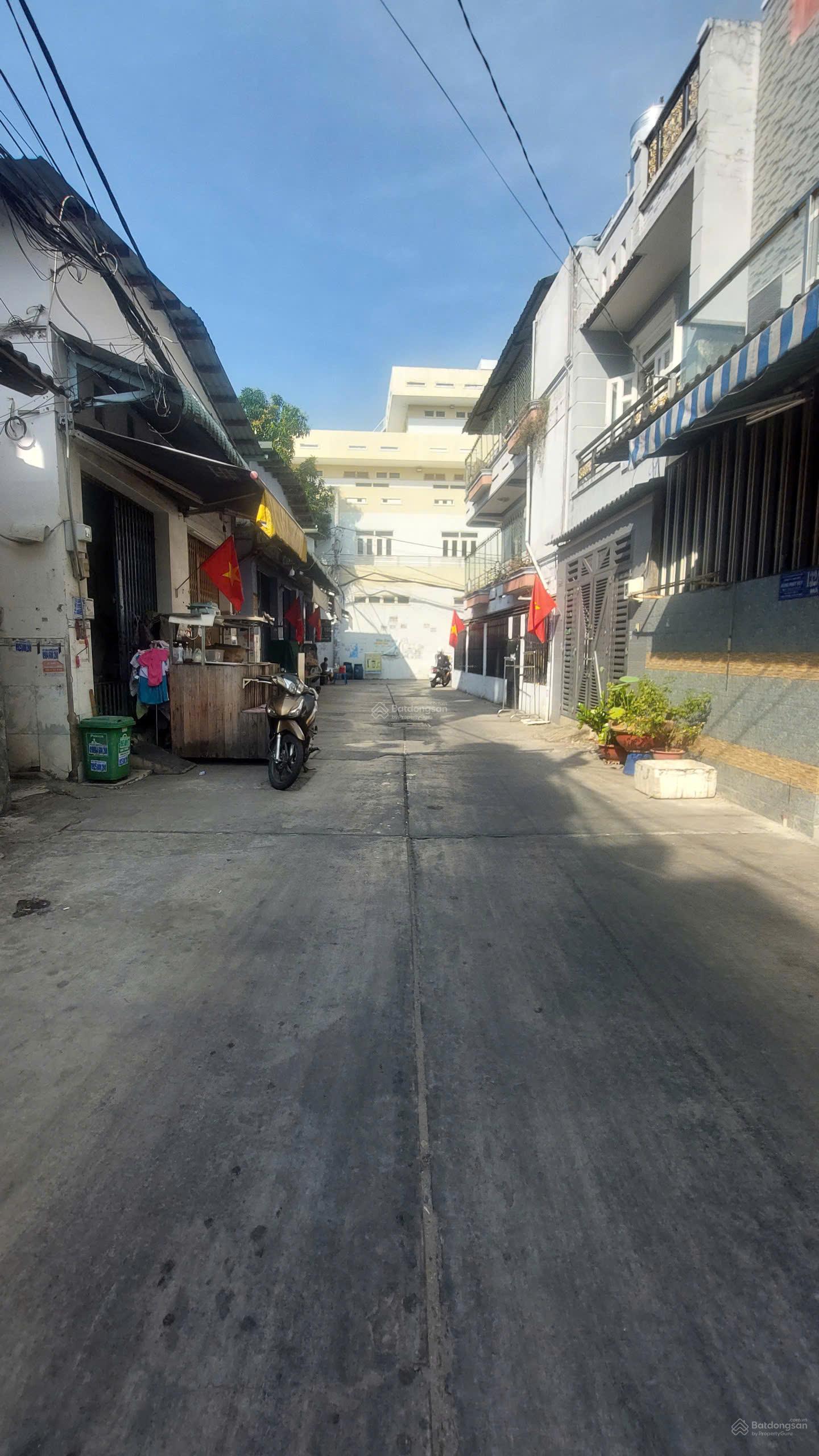 Nhà bán giá 23,99 tỷ - 5 tầng - hẻm 6m - nở hậu - Satra Mart 700m - Nguyễn Tri Phương - quận 10