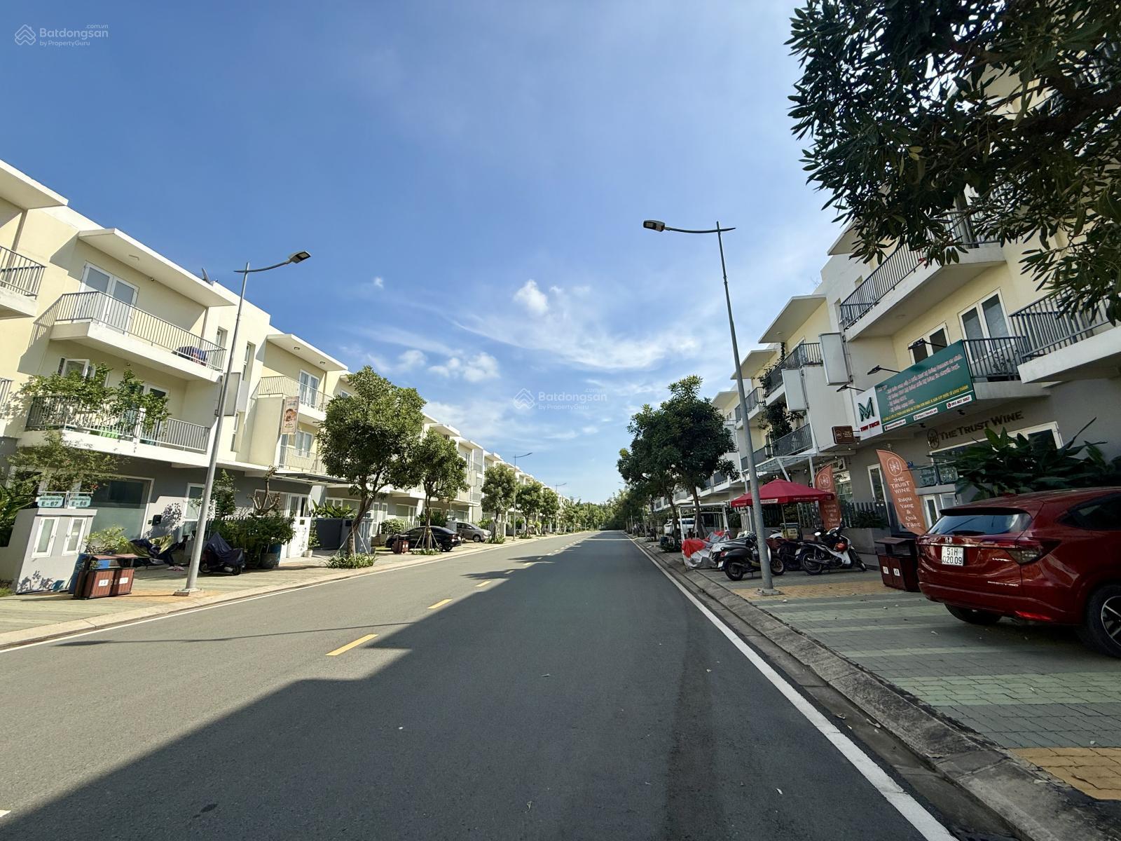 Hàng hiếm Dragon Village ngang 7m, không gian sống chuẩn resort Hàng hiếm Dragon Village ngang 7m, không gian sống chuẩn resort