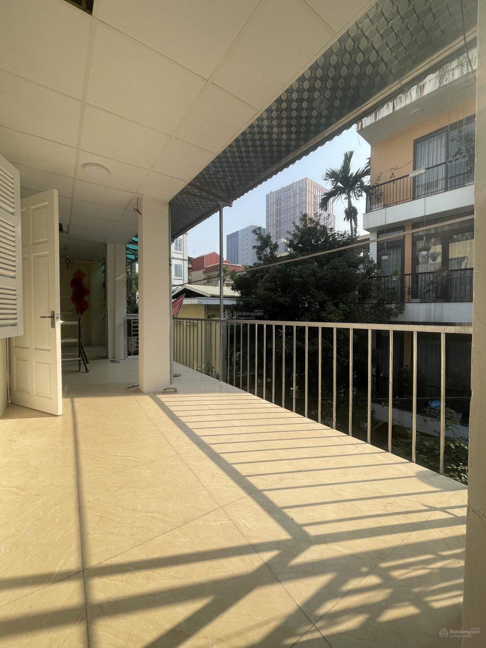 Tập thể phố Chùa Bộc | Mặt ngõ ô tô đỗ gần - 2PN - 2WC - Tầng thấp - 5ty25