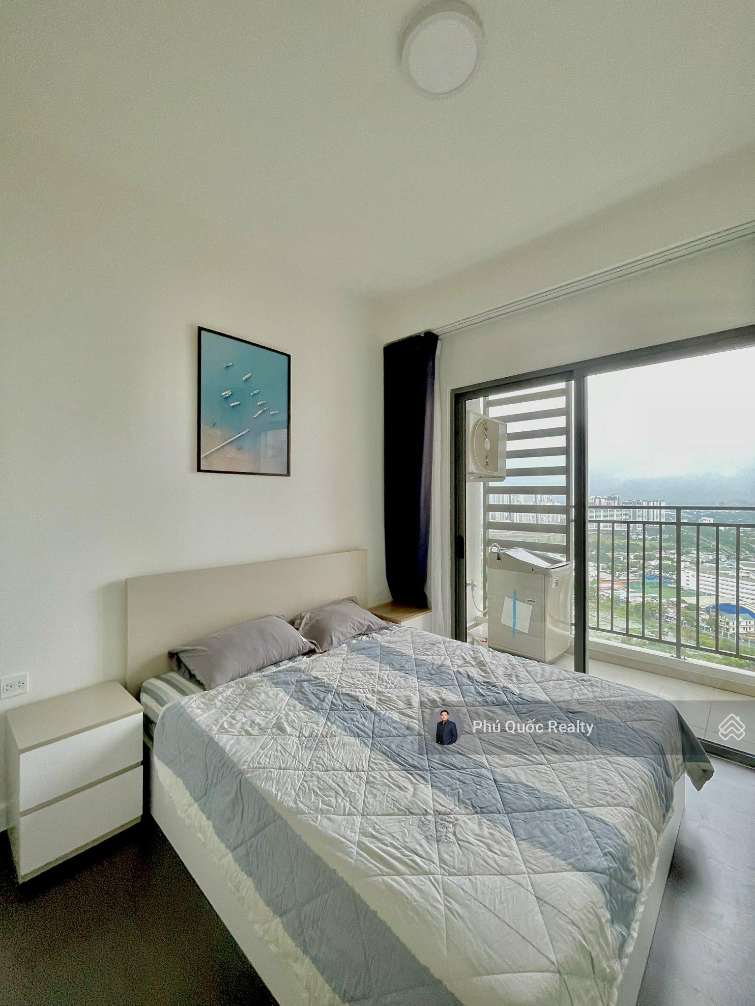 Bán rẻ 8.35 tỷ căn hộ 3 phòng ngủ - 2WC The Sun Avenue, full NT - có sẵn HĐT thu lợi nhuận ngay