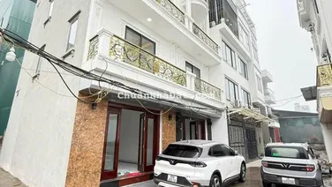 Bán nhà Bát Khối 5 tầng ô tô đỗ cửa ngày đêm gần aeon và hồ điều hòa giá hơn 6 tỷ