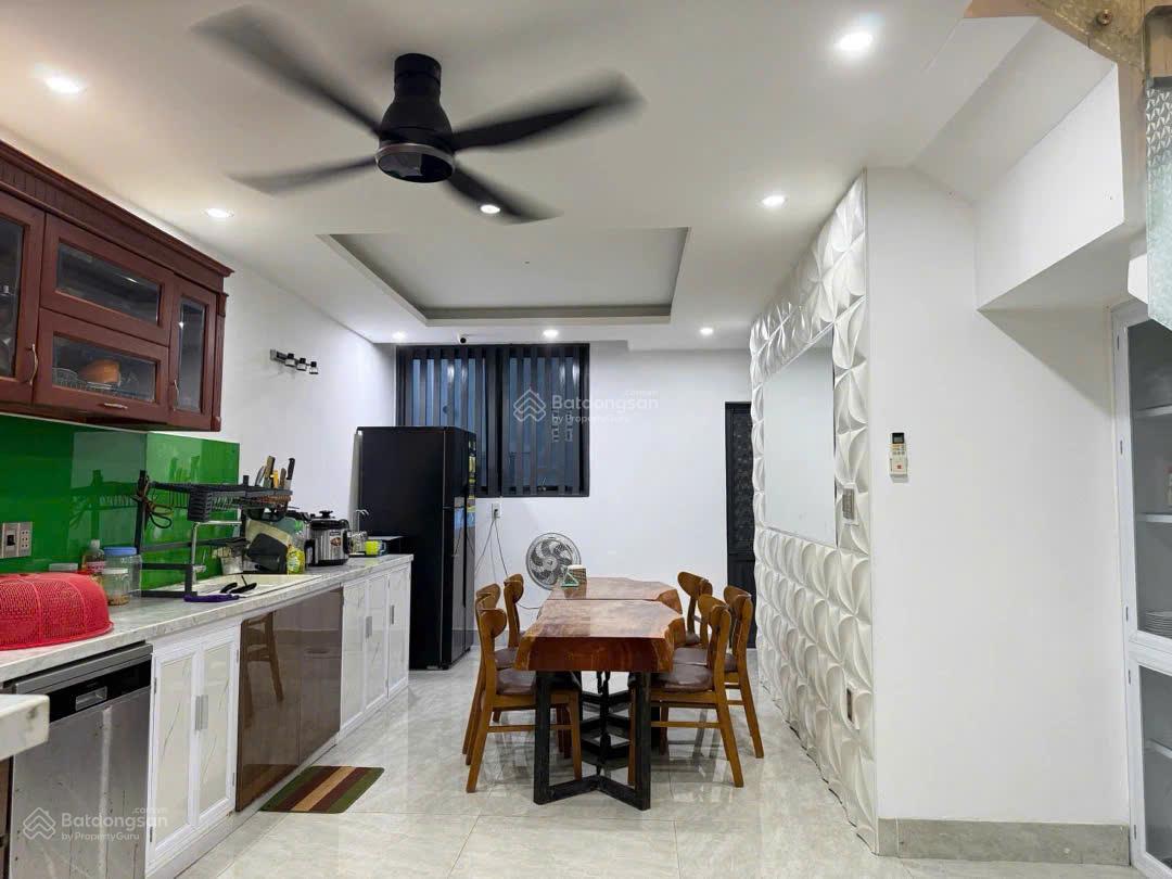 Bán nhà 3 tầng 3 mê 2 mặt thoáng 90m2 khu Nam Việt Á, chủ thiện chí bán, giá tốt nhất thị trường