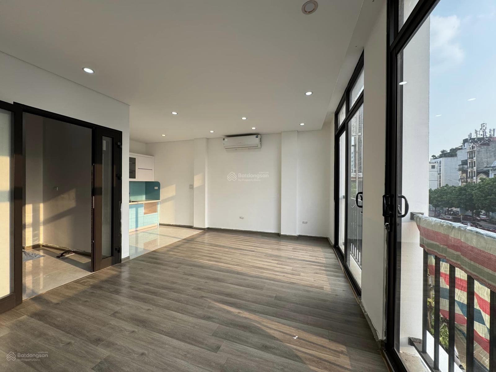 Siêu phẩm, bán mặt phố Trịnh Công Sơn Tây Hồ: 180m2, MT 10m, vuông đẹp xây khách sạn siêu VIP 5 sao Siêu phẩm, bán mặt phố Trịnh Công Sơn Tây Hồ: 180m2, MT 10m, vuông đẹp xây khách sạn siêu VIP 5 sao