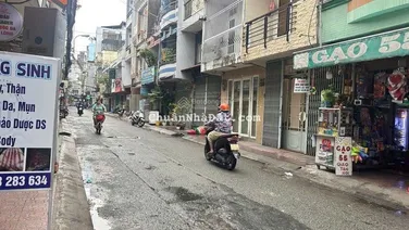 Bán nhà 2 tầng 2pn đường Lạc Long Quân phường 3 quận 11