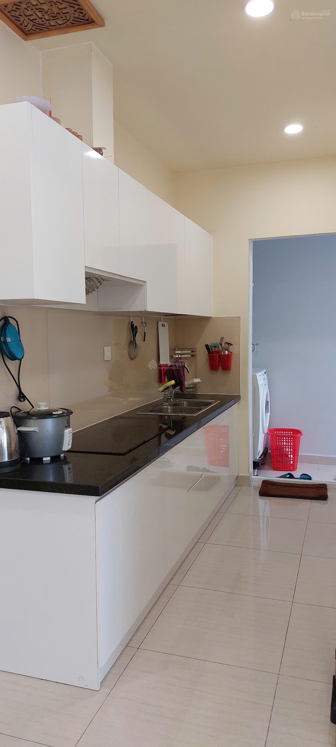 Bán nhanh trước TẾT căn hộ 2pn 2wc giá 3.280 tỷ tặng full nội thất Moonlight Boulevard ngay Aeon