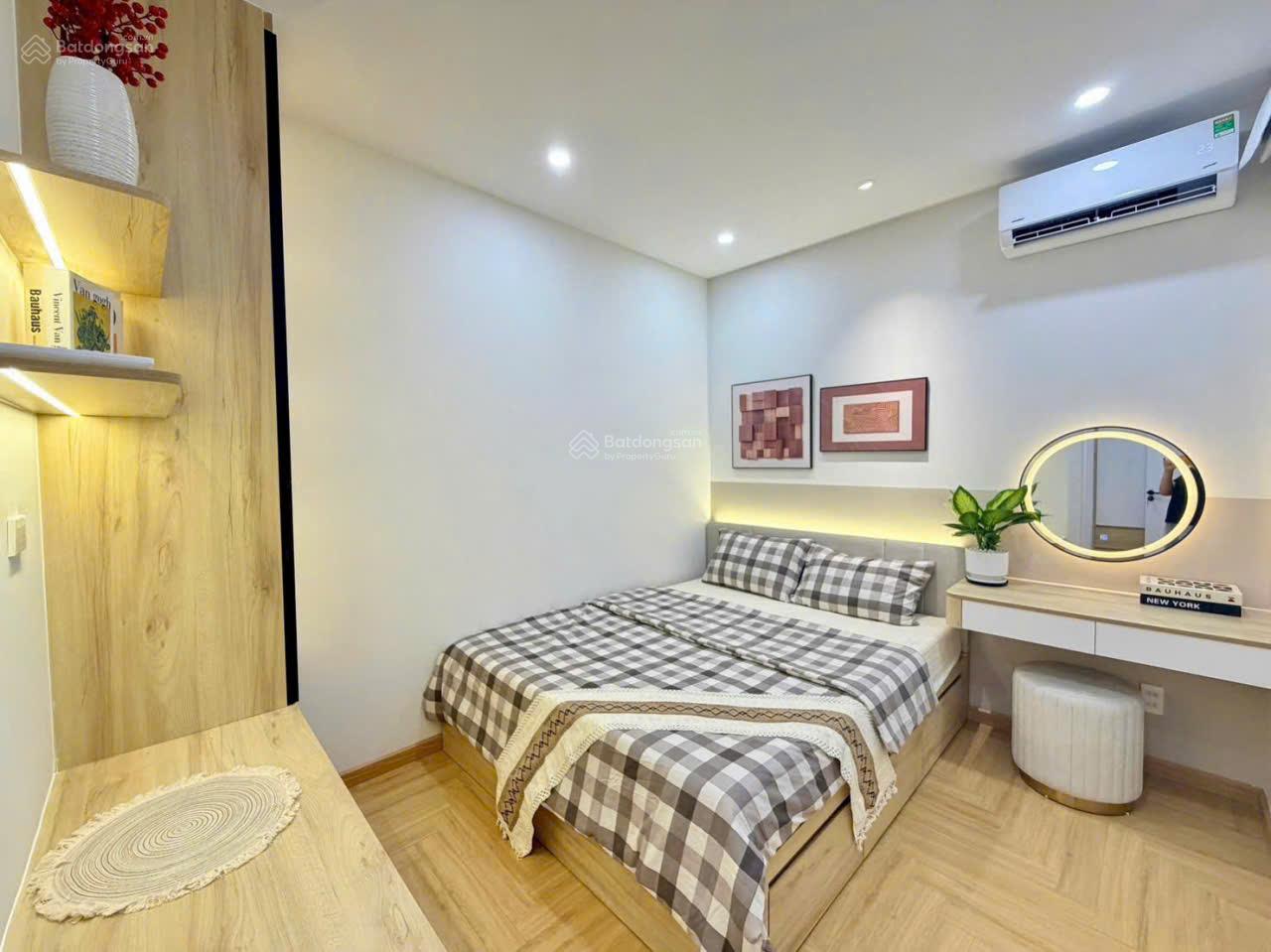 Bán căn 3pn, 2wc Sky garden 3 , Phú Mỹ Hưng mới decor chỉ : 6.550 tỷ