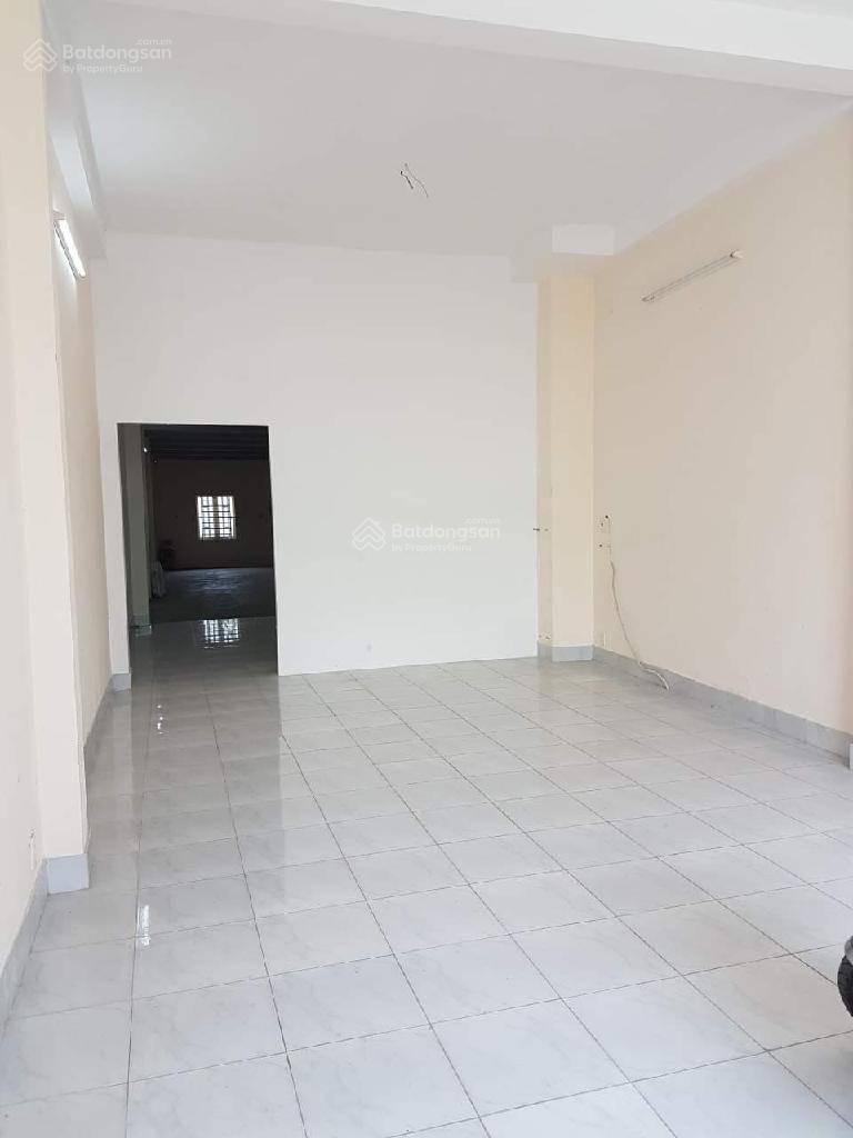 Bán nhà 3 tầng 150m2 đất Gò Cát, P Phú Hữu, Quận 9 HXH thông 6,8 tỷ sổ hồng riêng 0764 994 ***