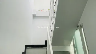 Nhà HXH giáp quận 10 Cách Mạng Tháng 8 vip Tân Bình - 59m2 - 3tầng - giá 8,6tỷ - LH 094935181 Toản