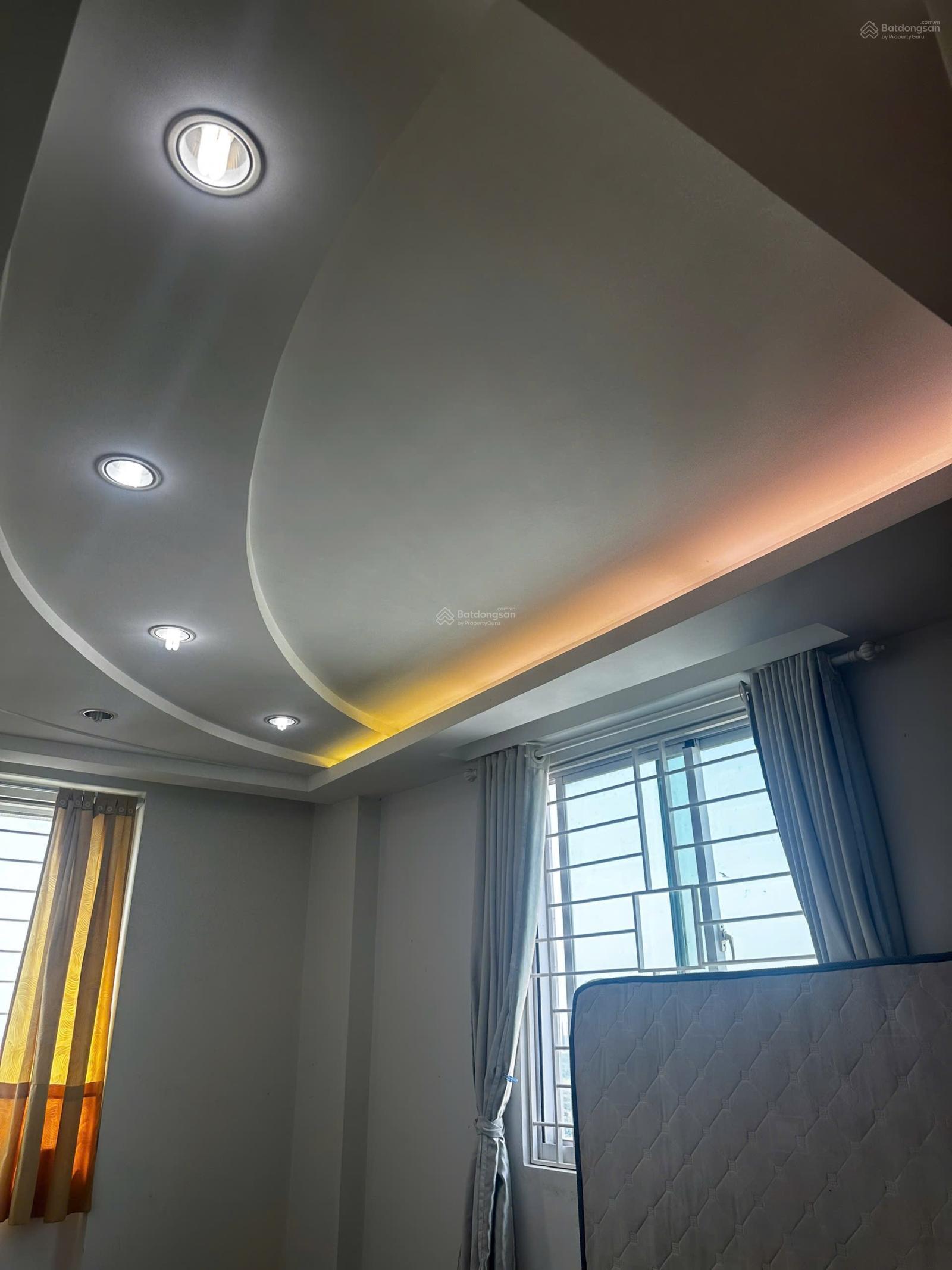 Căn góc view sông nhìn Phú Mỹ Hưng 4.86tỷ, decore cơ bản 102m2 (3 phòng ngủ + 2WC) nhận nhà ở ngay Căn góc view sông nhìn Phú Mỹ Hưng 4.86tỷ, decore cơ bản 102m2 (3 phòng ngủ + 2WC) nhận nhà ở ngay