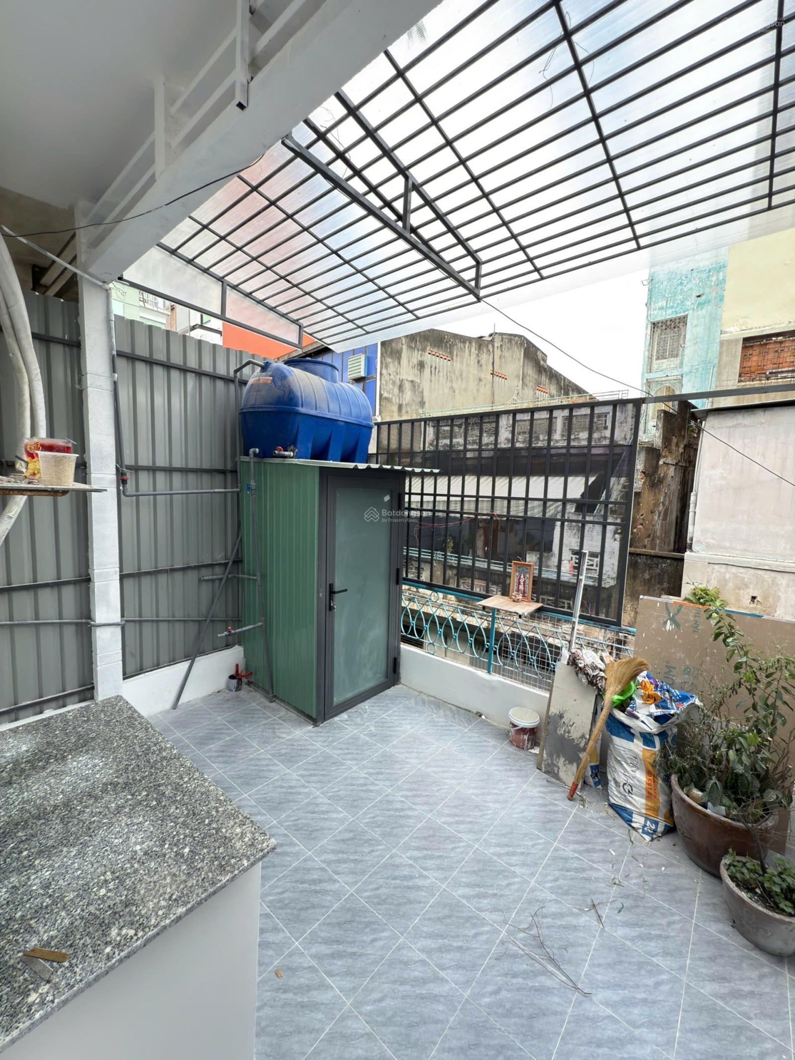 Bán nhà lầu 2 chung cư Lưu Xuân Tín, Phường 10, Q. 5 giá 1.69 tỷ Bán nhà lầu 2 chung cư Lưu Xuân Tín, Phường 10, Q. 5 giá 1.69 tỷ