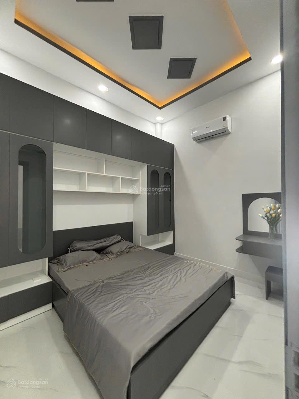 Bán NR 4PN, 4WC, 104m2 tại Huỳnh Tấn Phát, Q7, HCM, 6,9 tỷ Hot! Uy tín