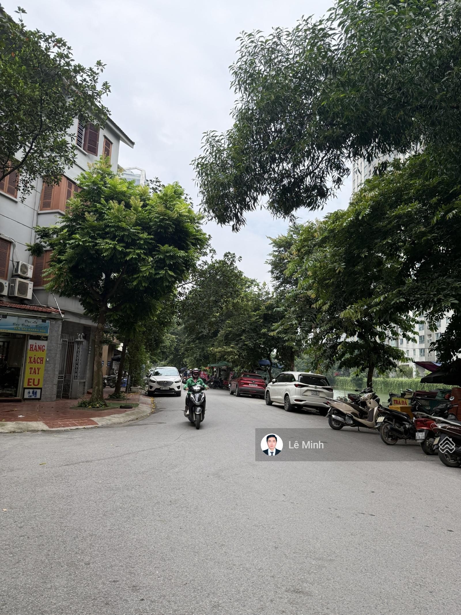 Bán Nhà Liền Kề Làng Việt Kiều Châu Âu Kinh Doanh View Công Viên Cạnh Hồ Điều Hòa 80m 24.5 Tỷ