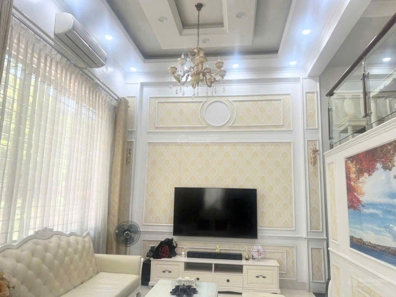 Cho thuê nhà nguyên căn Thạch Bàn Long Biên - ô tô tránh Cho thuê nhà nguyên căn Thạch Bàn Long Biên - ô tô tránh