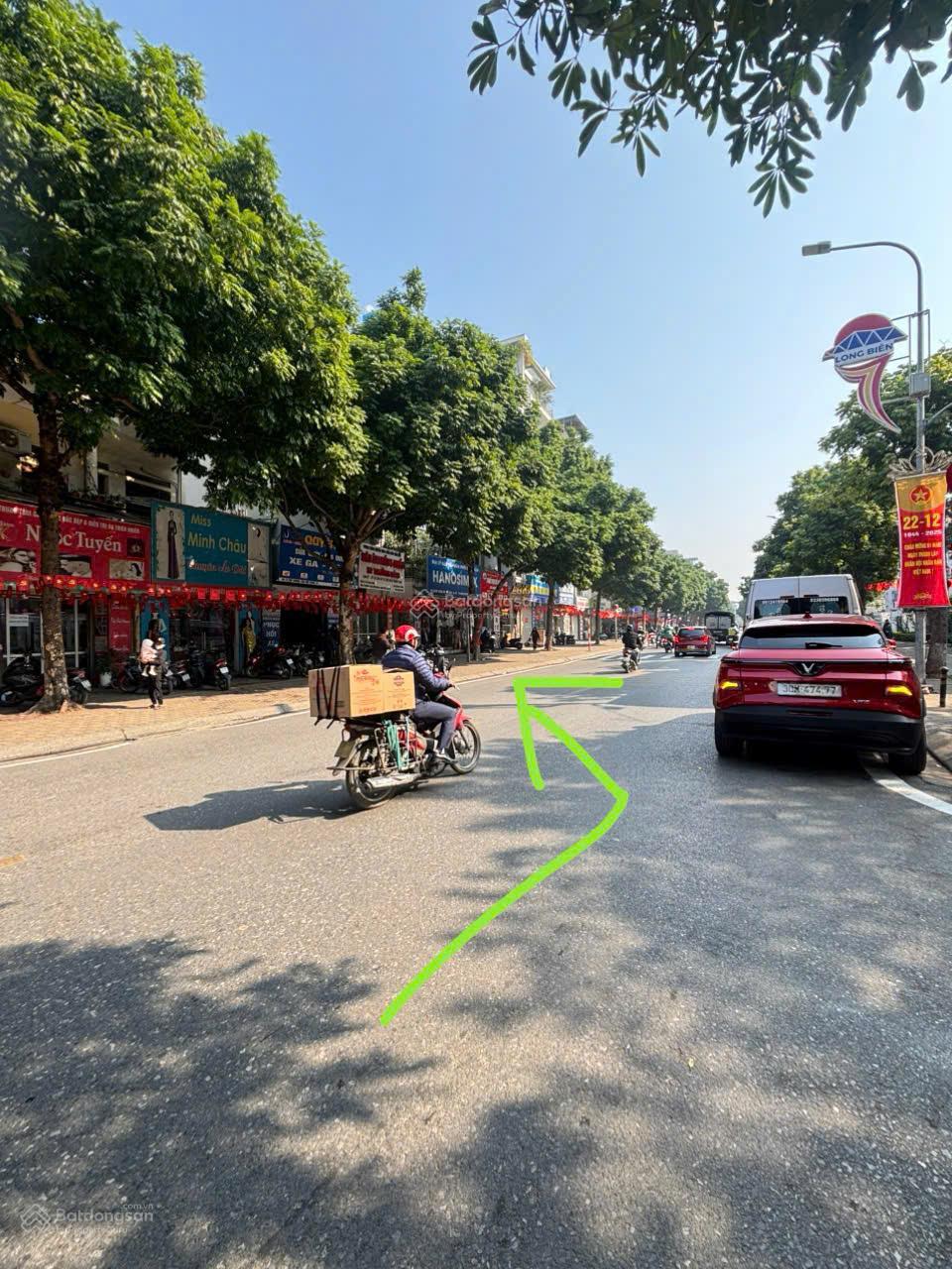 Mặt phố Trường Lâm kinh doanh sầm uất - DT 77m2 3 tầng đang kinh doanh - Giá chỉ 21,5 tỷ