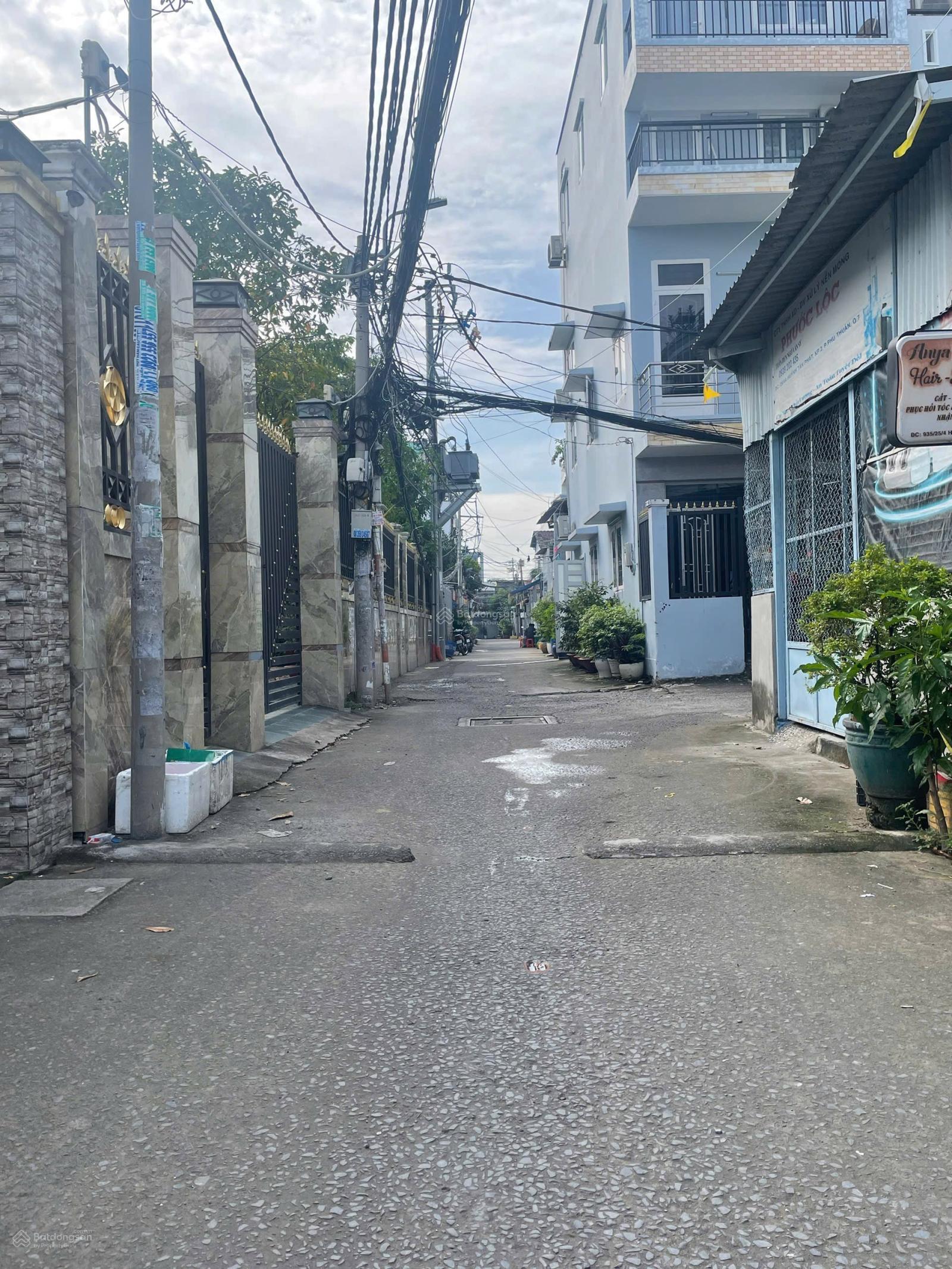 Bán nhà chỉ đường Phú Thuận, Q7. HXH 5m full thổ 124m2. Ngang 7.5m. 1 đời chủ Bán nhà chỉ đường Phú Thuận, Q7. HXH 5m full thổ 124m2. Ngang 7.5m. 1 đời chủ