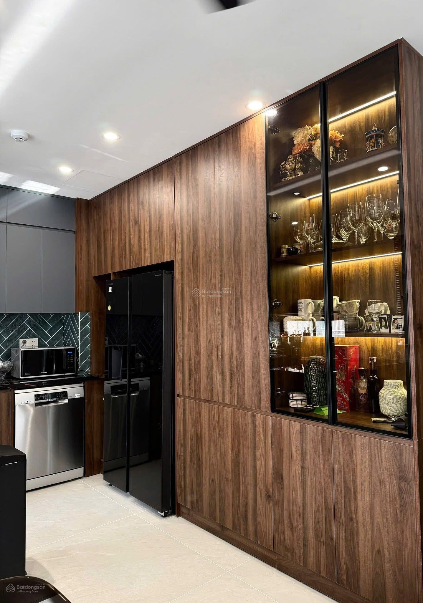 Đẹp quá! Bán nhà Phú Thượng, Tây Hồ, oto qua, ngõ thông, xây mới thang máy, 48m2x6T