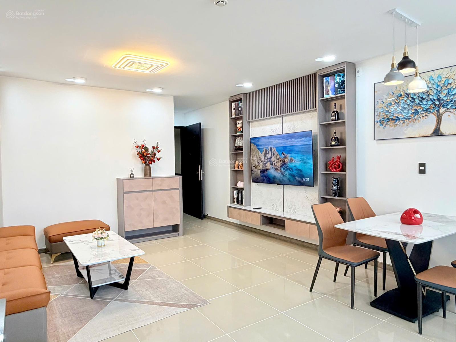 Căn 82m2 Hoàng Kim Thế Gia sổ hồng sẵn, nội thất, thanh toán 950tr ở ngay